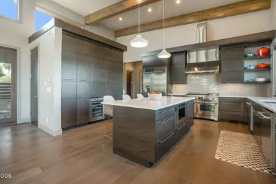 61785 Hosmer Lake Drive, Bend, OR 97702 - Photo 16