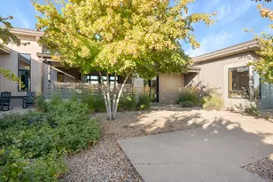 61785 Hosmer Lake Dr, Bend, OR 97702 - Photo 46