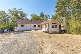 24131 Redwood Hwy, Kerby, OR 97531 - Photo 30