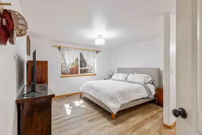 2293 NE Lynda Lane, Bend, OR 97701 - Photo 10