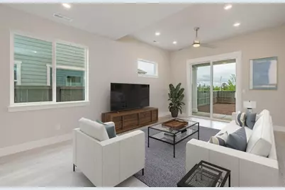 21439 NE Hayloft Place, Bend, OR 97701 - Photo 2