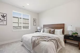 21439 NE Hayloft Pl, Bend, OR 97701 - Photo 6