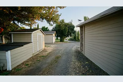 501 Carter Lane, Ashland, OR 97520 - Photo 32
