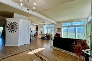 501 Carter Ln, Ashland, OR 97520 - Photo 2