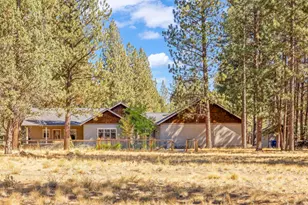 69987 W Meadow Pkwy, Sisters, OR 97759 - Photo 2