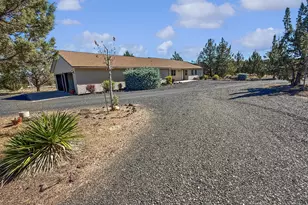 6833 S E Raven Hill Ct, Prineville, OR 97754 - Photo 4