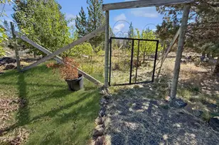 6833 S E Raven Hill Ct, Prineville, OR 97754 - Photo 22