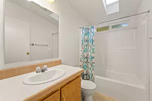 3700 Bellinger Ln, Medford, OR 97501 - Photo 10