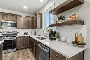 3691 Ford Dr, Medford, OR 97504 - Photo 10