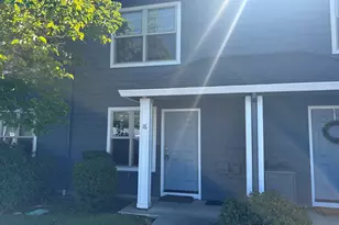 450 Midway Rd, Medford, OR 97501 - Photo 2