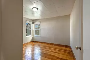 585 SW 1st St, Madras, OR 97741 - Photo 14