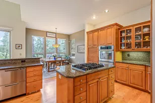 16923 Royal Coachman Dr, Sisters, OR 97759 - Photo 10