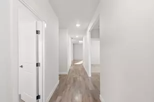 1831 Dulcimer Ln, Medford, OR 97501 - Photo 4