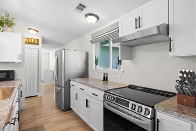 1409 Twin Rocks Drive, Central Point, OR 97502 - Photo 6