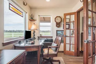 61140 Obernolte Rd, Bend, OR 97701 - Photo 14