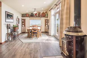 61140 Obernolte Rd, Bend, OR 97701 - Photo 10