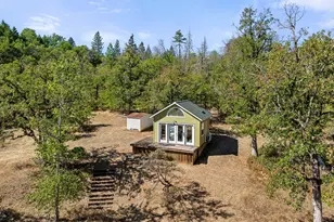 798 Covered Bridge Rd, Rogue River, OR 97537 - Photo 26