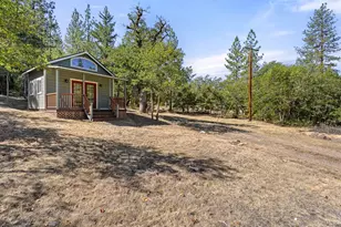 798 Covered Bridge Rd, Rogue River, OR 97537 - Photo 20