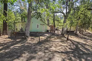 798 Covered Bridge Rd, Rogue River, OR 97537 - Photo 4