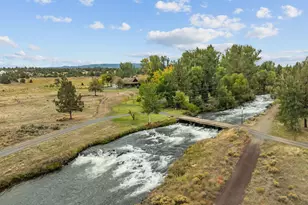 21925 Bear Creek Rd, Bend, OR 97701 - Photo 100
