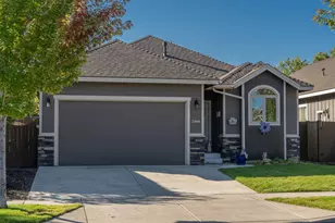 2949 Northeast Flagstone Avenue, Bend, OR 97701 - Photo 24