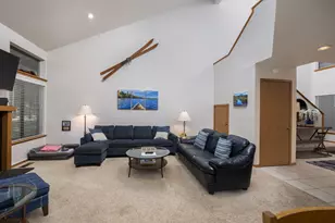 17712 Lake Aspen Ct, Sunriver, OR 97707 - Photo 6