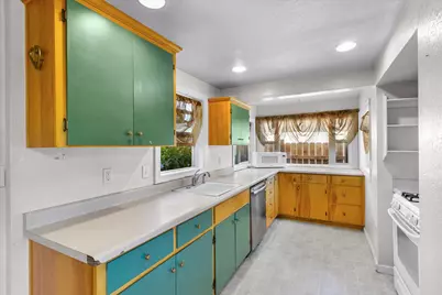 109 S Orange Street, Medford, OR 97501 - Photo 14