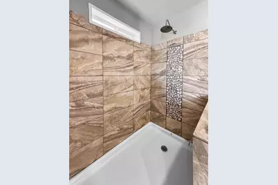 212 S Junction Avenue, Cave Junction, OR 97523 - Photo 16