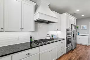 103 Summit Dr, Shady Cove, OR 97539 - Photo 10