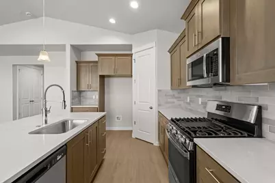 1164 Pumpkin #332, Eagle Point, OR 97524 - Photo 6