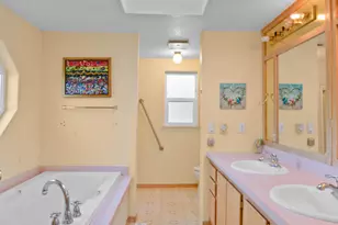 8060 Upper Applegate Rd, Jacksonville, OR 97530 - Photo 16