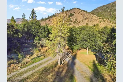 8060 Upper Applegate Road, Jacksonville, OR 97530 - Photo 52