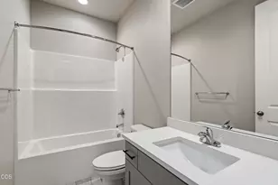 1147 Pumpkin Ridge Dr, Eagle Point, OR 97524 - Photo 26