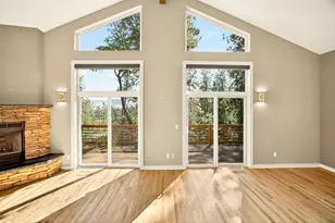 774 Lisa Ln, Ashland, OR 97520 - Photo 8