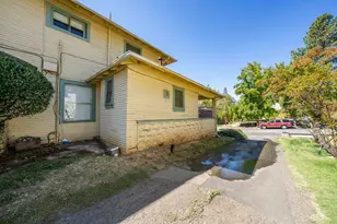 807 NW 5th St, Grants Pass, OR 97526 - Photo 8