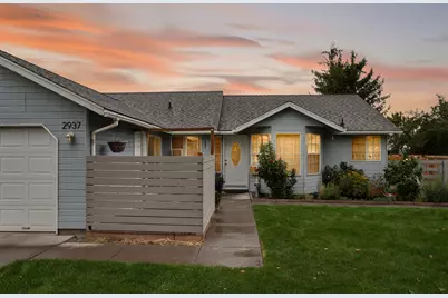 2937 SW Salmon Avenue, Redmond, OR 97756 - Photo 30