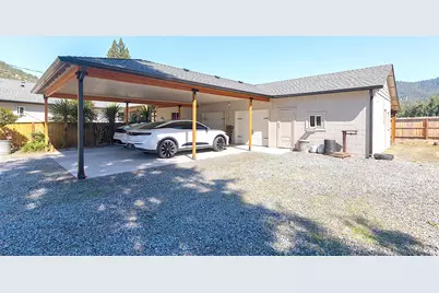 2951 Rogue River Highway, Gold Hill, OR 97525 - Photo 52