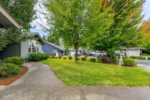 213 Kroner Dr, Grants Pass, OR 97527 - Photo 24