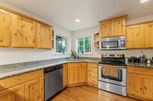 213 Kroner Dr, Grants Pass, OR 97527 - Photo 8