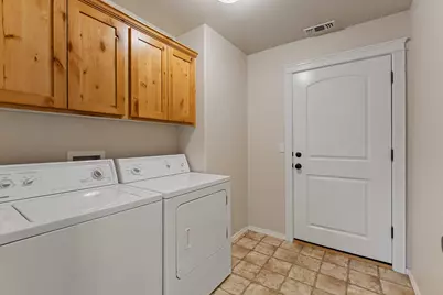 213 Kroner Drive, Grants Pass, OR 97527 - Photo 18