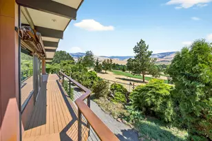 738 Fairway Ct, Ashland, OR 97520 - Photo 40