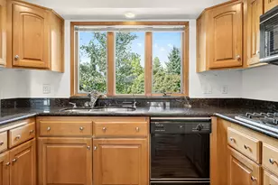 738 Fairway Ct, Ashland, OR 97520 - Photo 16