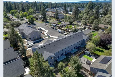 20495 SE Bard Court #7, Bend, OR 97702 - Photo 4