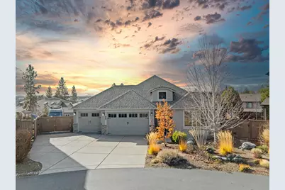 61076 Manhae Loop, Bend, OR 97702 - Photo 2