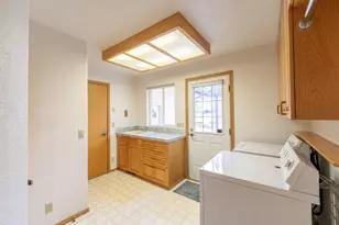 59649 Okanagan Ln, Bend, OR 97702 - Photo 64