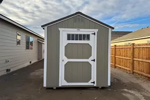 265 NW Par Ave, Madras, OR 97741 - Photo 42