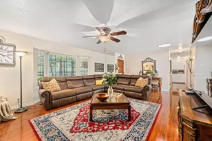 310 Surrey Dr, Grants Pass, OR 97526 - Photo 18