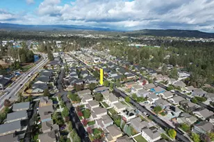 633 SE Glengarry Place, Bend, OR 97702 - Photo 44