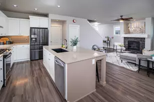 60523 Hedgewood Ln, Bend, OR 97702 - Photo 10