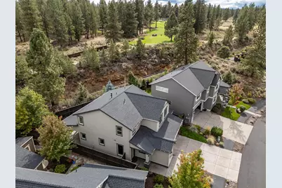 60523 Hedgewood Lane, Bend, OR 97702 - Photo 36